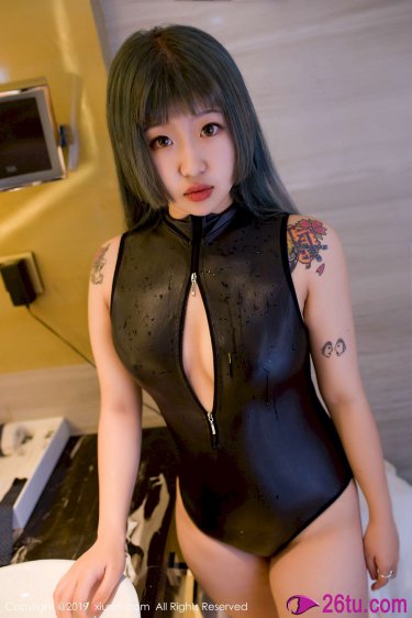 男生坤坤和女生坤坤放在一起动漫头像